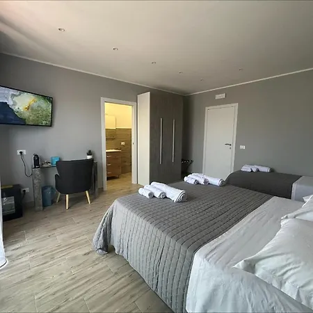 Aqua - And Bed & Breakfast *